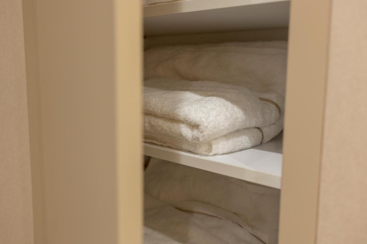 Luxury And Exclusive Bovio Square House Apartamento Nápoles
